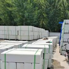 花岗岩路边石 火烧面异型直角路沿石 结构紧密 简约美观
