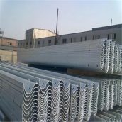现货直供高速公路波形护栏板 乡村三波喷塑护栏 可安装