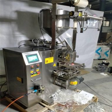 供应10克牛排酱全自动包装机，光电眼控制型酱料打码机第1张