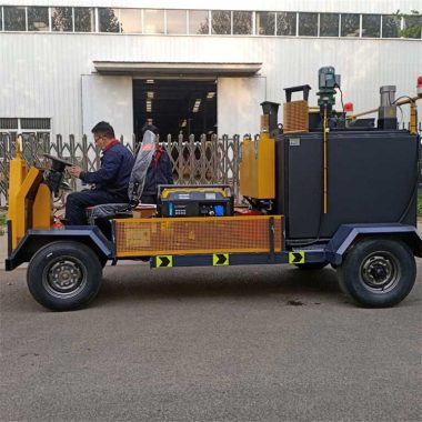 小型道路沥青灌缝机 牵引式混凝土地面裂缝修补机 路面养护设备第5张