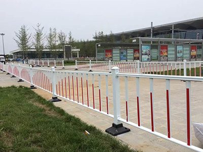 交通护栏 市政护栏 交通围栏 道路护栏 护栏生产厂家第1张